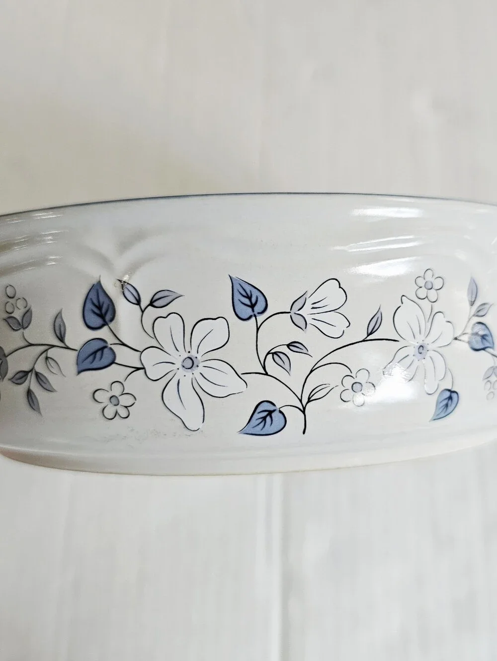 Vintage Covington Edition Avondale Stoneware Bowl Round Floral Off White Blue
